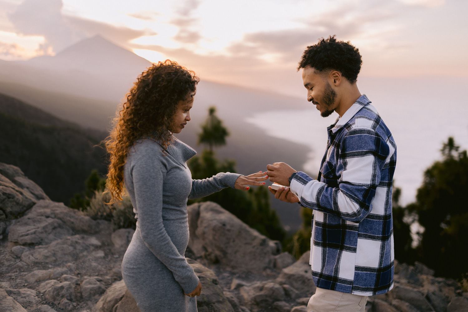 Couple getting engaged in Tenerife with mount teide in the background