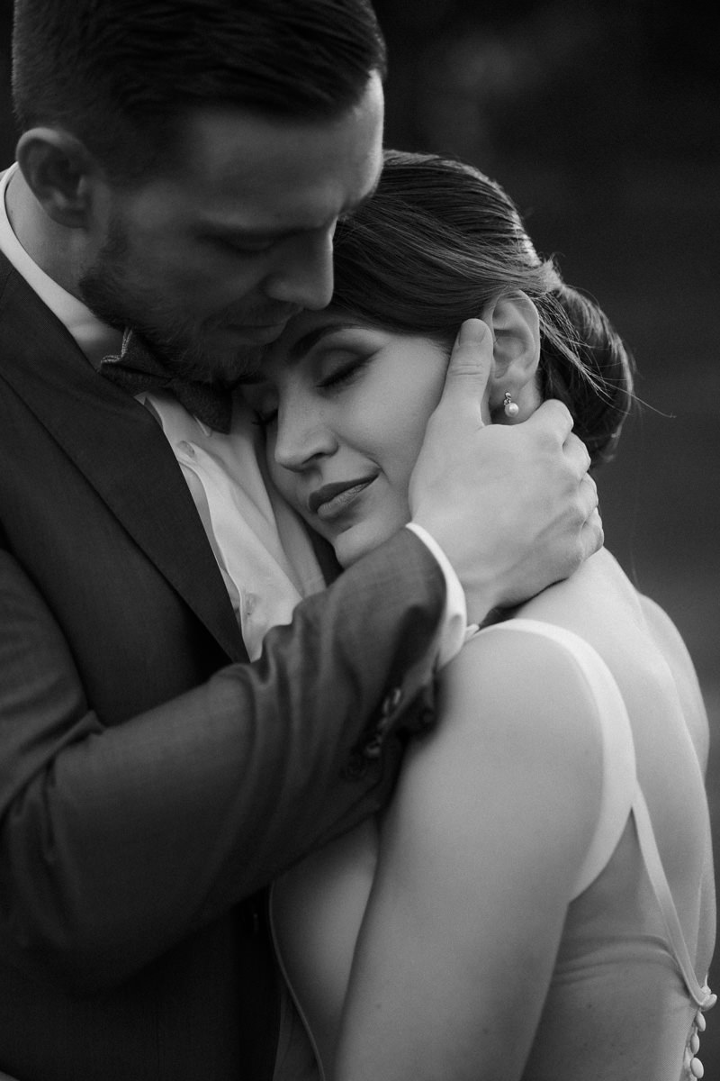 Wedding photoshoot of a man and woman embracing by Kristina Hristova, Tenerife wedding photographer 